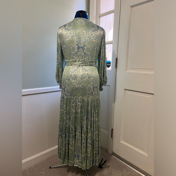 Alexis Blue Cream and Green Viscose Dress Maxi Women’s Size Medium - Picture 4 of 11